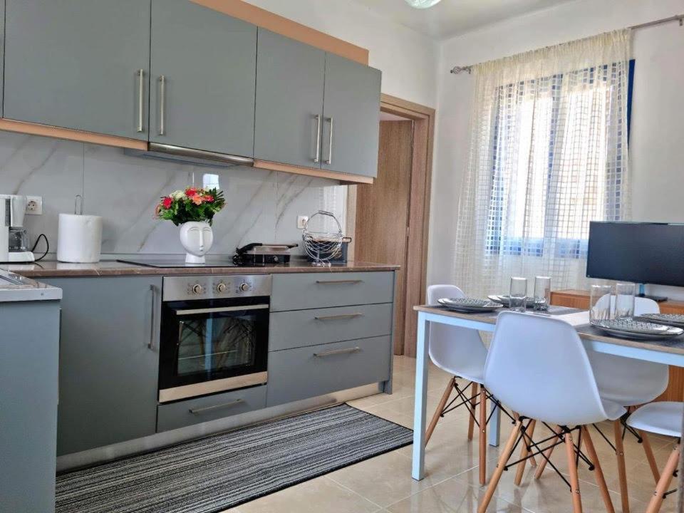 Dionysia Apartments Livadia  Exterior photo
